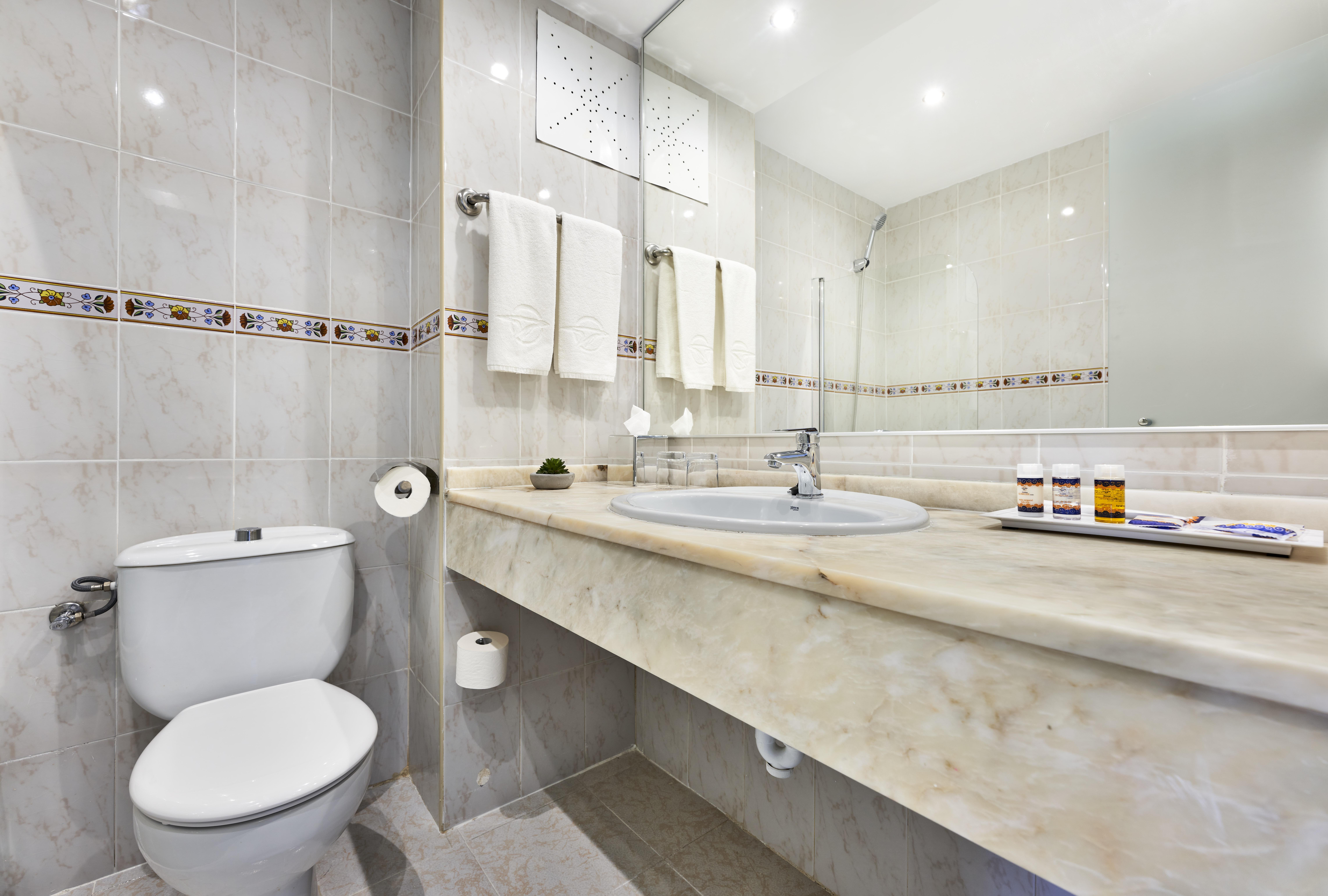 Globales Torrenova (Adults Only) Hotel Magaluf  Buitenkant foto